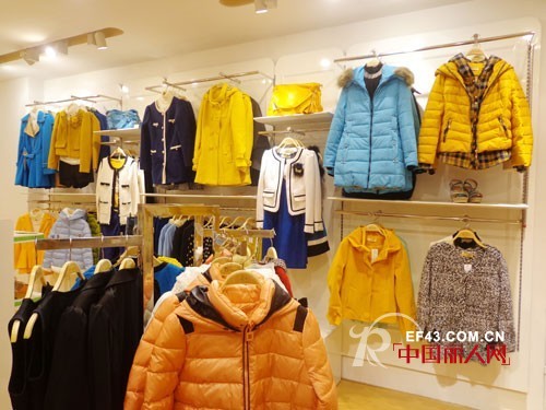 祝贺淑女时代新市三店新装修隆重开业