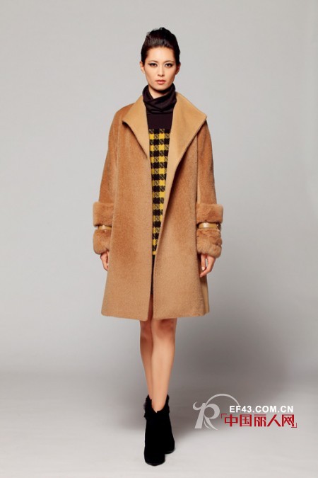 御寒优雅于一体的秋冬呢大衣