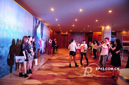 MIGAINO曼娅奴2014夏季新品发布会优雅举行