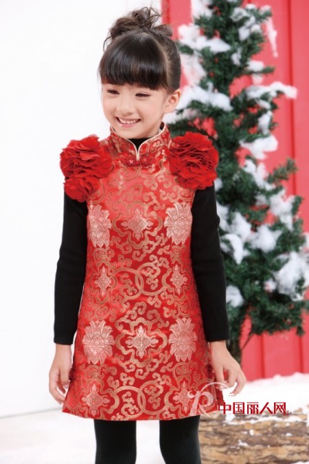 红色服装怎么穿好看 红色童装搭配