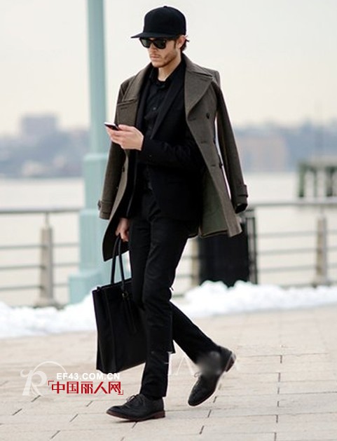 秋冬大衣搭配 提升男士无穷魅力