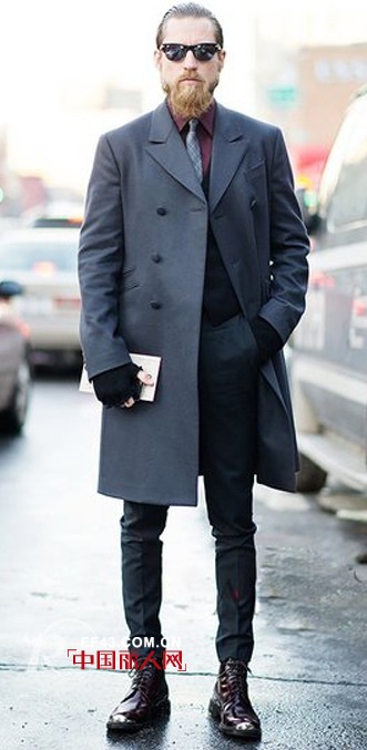 秋冬大衣搭配 提升男士无穷魅力