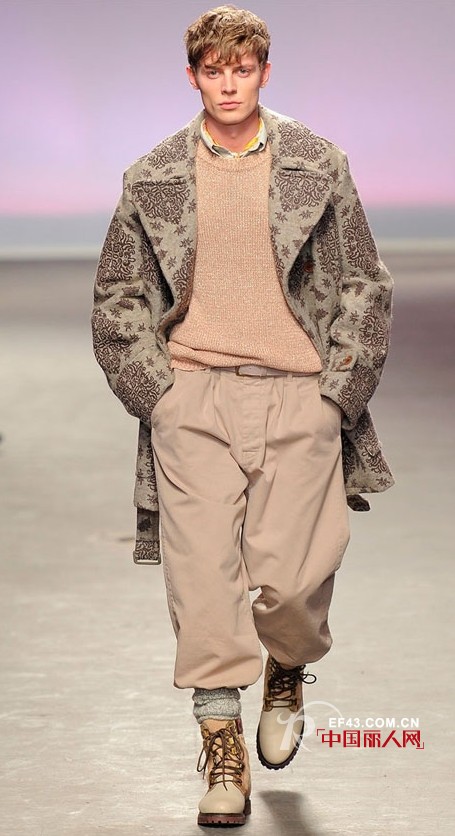 色彩男装打破暗沉秋冬 秋冬男装如何搭配