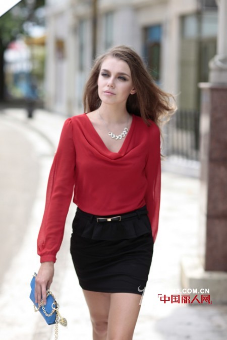 这个季节穿什么颜色显瘦 红色服装搭配