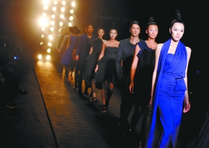 直面困境 中国服装设计师成长之路