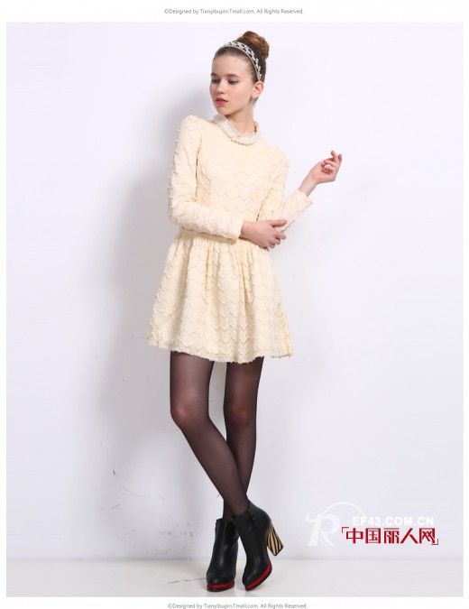 跳过温度的关卡 秋季连衣裙搭配依然主流