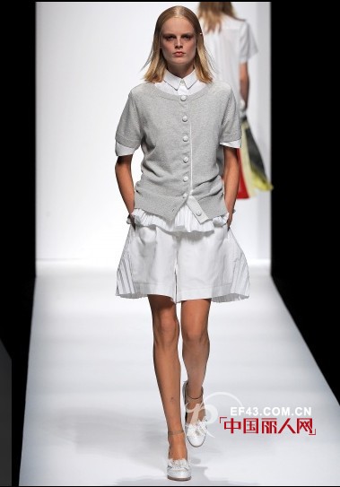 Sacai品牌  2013春夏成衣展