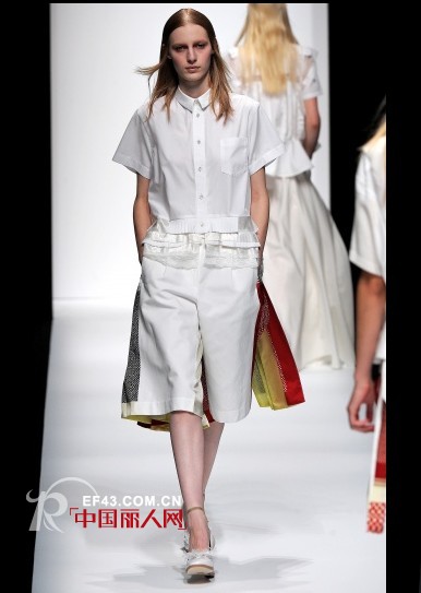 Sacai品牌  2013春夏成衣展