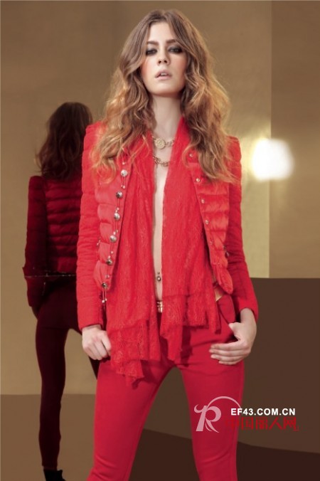 恭贺千细女装哈尔滨中央商场店隆重开业