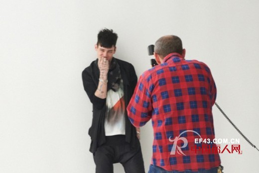 5cm十五周年广告特辑by鬼才摄影大师Terry Richardson掌镜