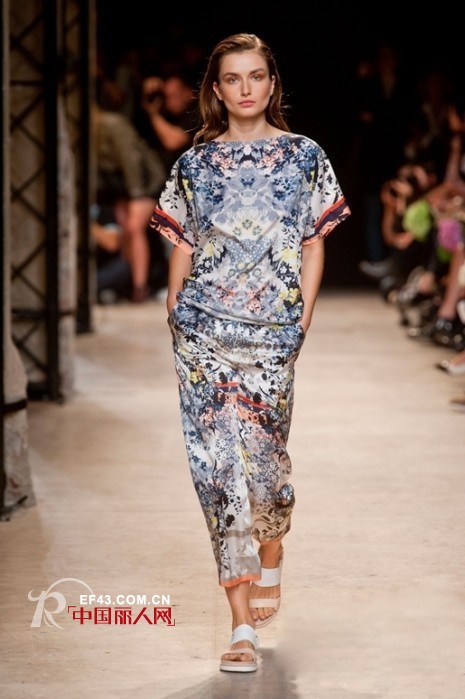 Paul & Joe 2014春夏女装   轻松别致的法式休闲态度!