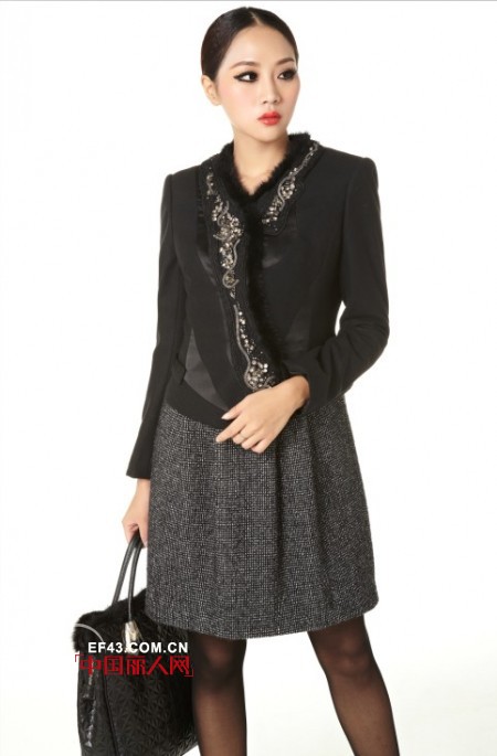 黑色服装怎么搭配 成熟女性必备单品