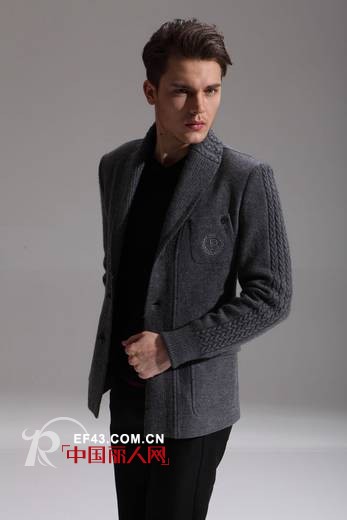 休闲西装搭配 穿出新意也很简单