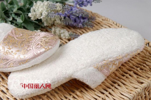 冬日家居换新装,给你的他浪漫满屋