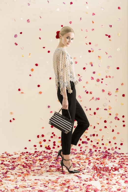 花季少女演绎Alice + Olivia 2014新款女装系列