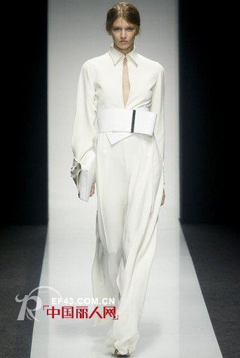 2014春夏女装  Gianfranco Ferre   不规则时尚
