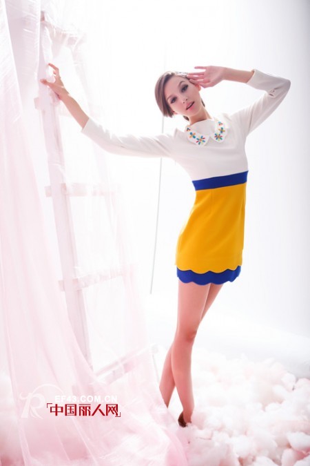 永远离不开的拼接时尚 秋季拼接风单品