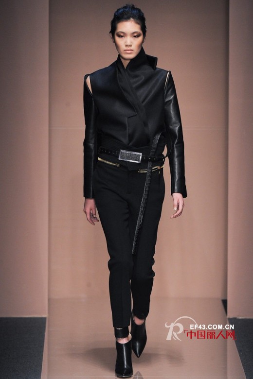Gianfranco Ferre 2013秋冬女装 层叠褶皱隐约美
