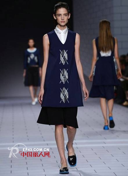 2014维果罗夫(Viktor&Rolf)春夏女装系列蓝白无间时尚无期限!