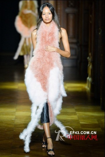 Sonia Rykiel  2014秋冬装   T台秀细节穿透