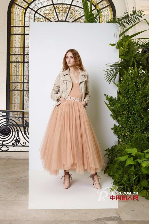 高缇耶 (Jean Paul Gaultier)    2014早春女装嫩绿系列