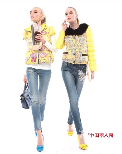 冬天女生穿衣搭配 蔓露卡让你保暖修长甜美集一身