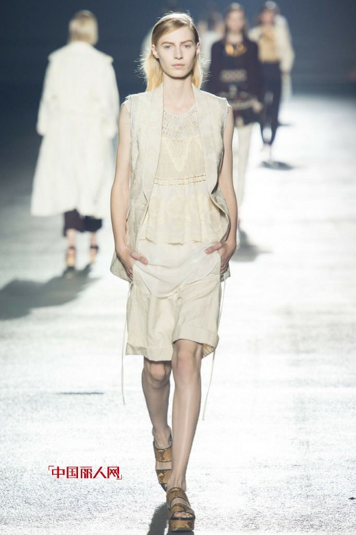 德赖斯·范诺顿 (Dries Van Noten)    2014春夏女装混合时尚