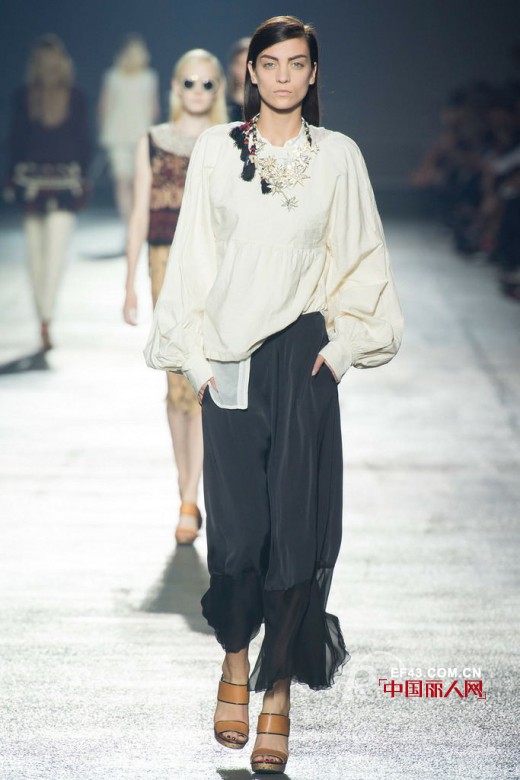 德赖斯·范诺顿 (Dries Van Noten)    2014春夏女装混合时尚