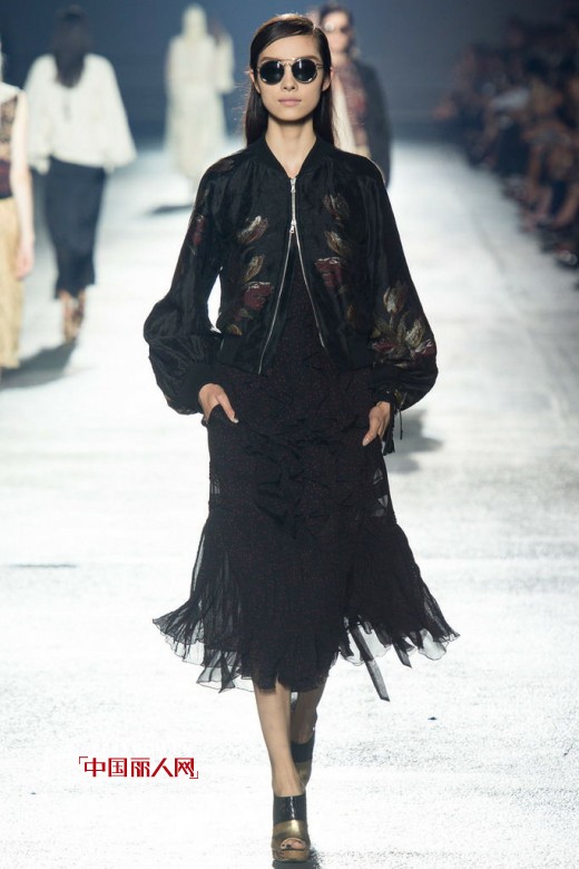 德赖斯·范诺顿 (Dries Van Noten)    2014春夏女装混合时尚