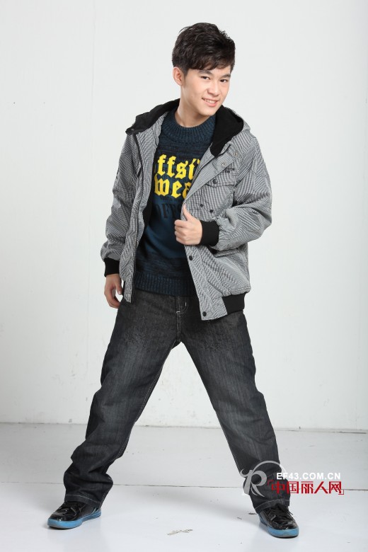 由内及外的时尚与温暖 就穿越位少年装冬装外套