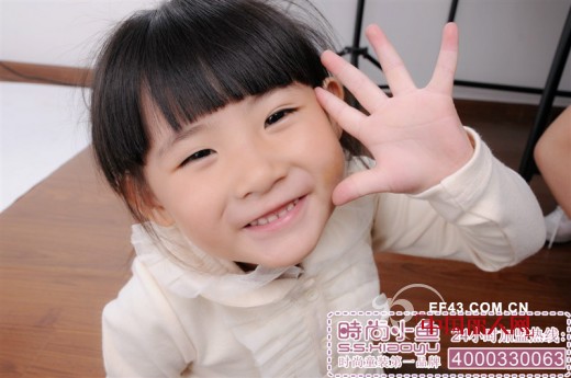 吾家有小萌MM   最爱时尚小鱼