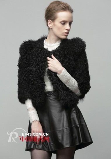 风格裙装+外套  不可复制的时尚之美