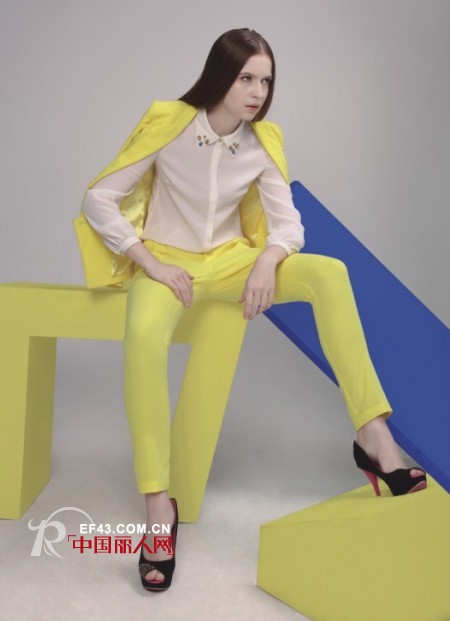 让爱女装教您:黄色衣服怎么搭配