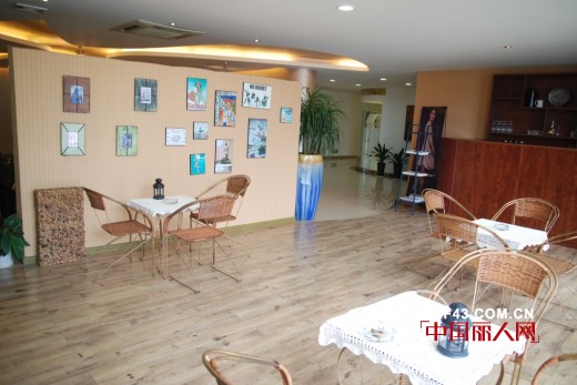 走进EZADAD伊丝艾蒂女装公司总部 寻找时尚源泉