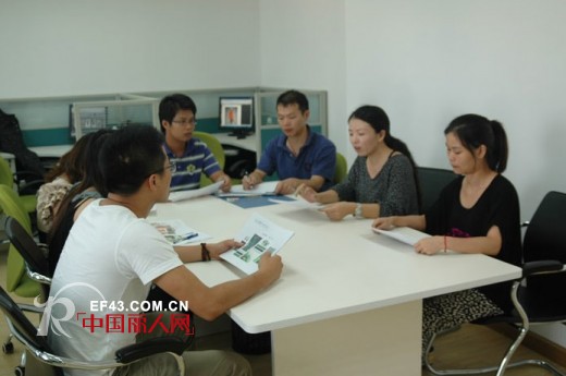 走进EZADAD伊丝艾蒂女装公司总部 寻找时尚源泉