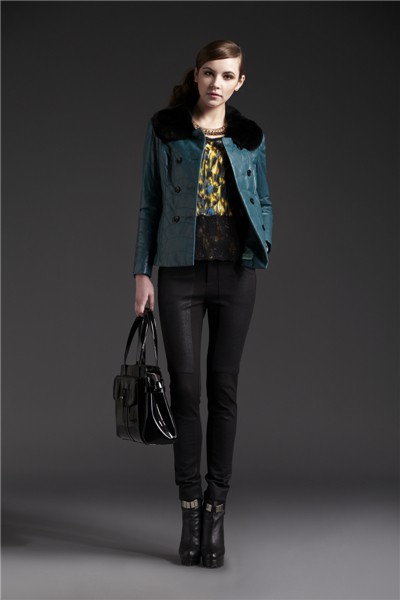 玖姿女装专柜正品新款上市 展现东方优雅