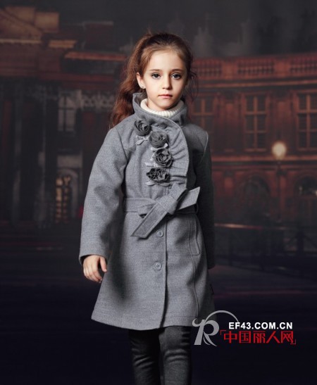 呢子外套怎么搭配好看 呢子童装款式搭配