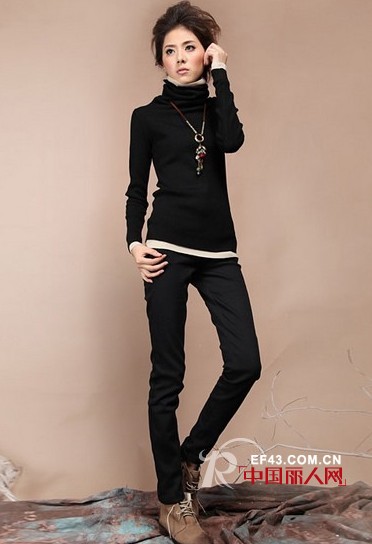 加绒紧身裤装扮 冬季性感又保暖