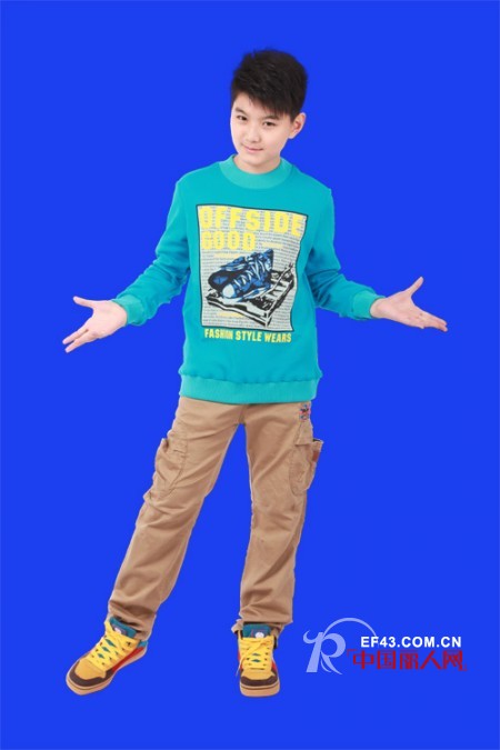 青少年穿什么衣服合适 少年装服装搭配