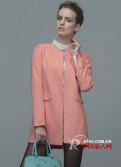 粉色如何穿?粉色搭配坚强女人温柔装