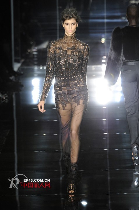 2014春季趋势:高贵冷艳透明薄纱  完美体型诱惑