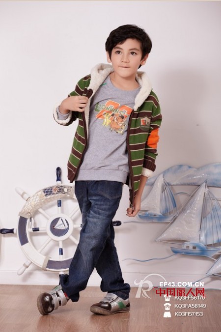 加绒外套怎么搭配 加绒男童外套