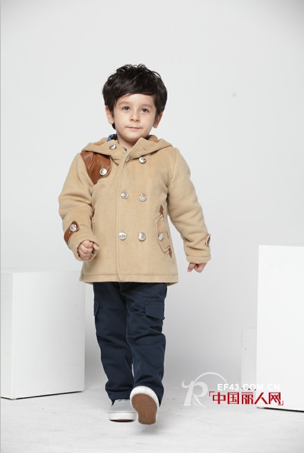 呢子外套怎么搭配好看 男童呢子外套款式