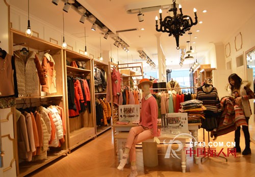 热烈祝贺费依时尚女装入驻余姚市舜大财富广场