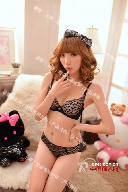 凯蒂猫-HelloKitty