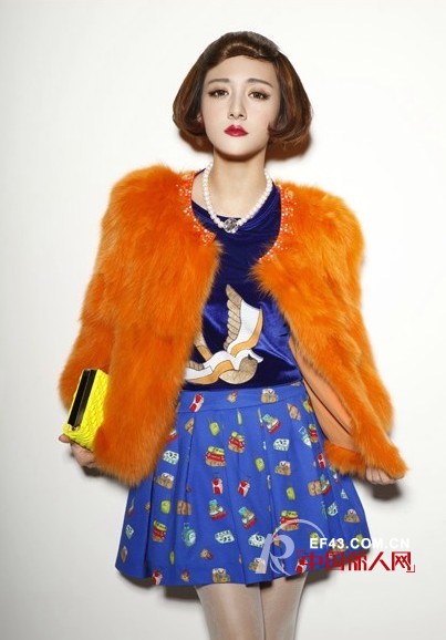 用明亮大胆的色彩更新冬季衣橱  让自己“亮”起来