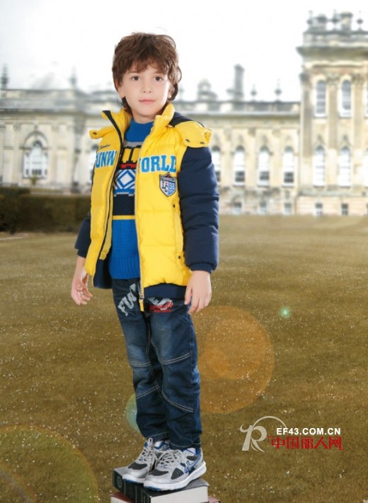 孩子冬天穿什么好  凡兜时尚棉服轻松御寒