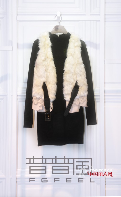 掌握小心机马甲搭配  天冷不穿大衣照样爆美舒适