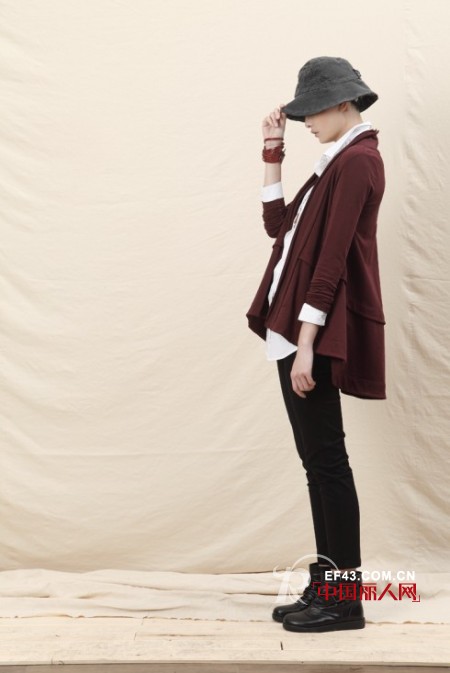 优雅气质型女装——Dins底色品牌