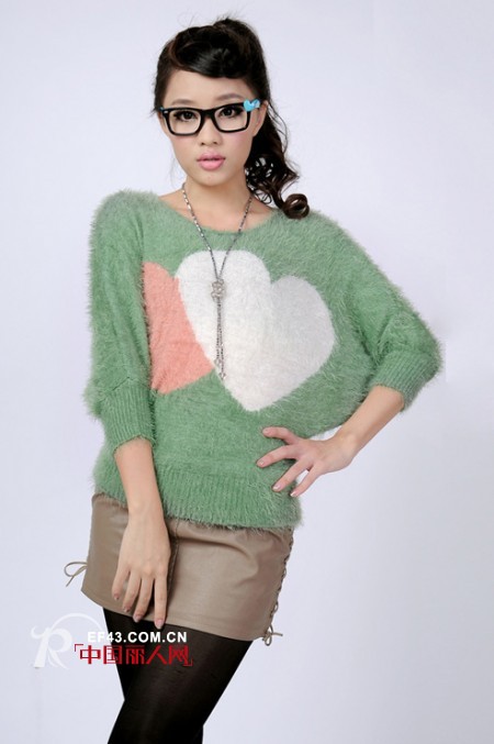 冬季穿衣搭配 针织毛衣穿出日韩风